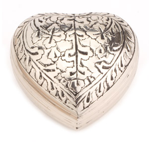 Keepsake Urn Banbury Nickel Heart