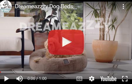 FuzzYard Dreameazzzy calming dog bed