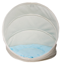 Lightweight dog sun shelter