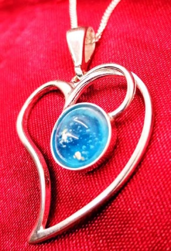 Memory Ashes in Glass Silver Heart Pendant