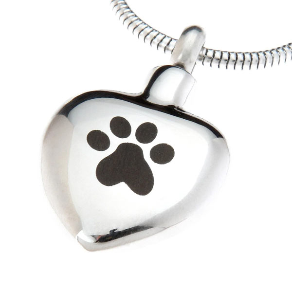 dogs ashes into a necklace