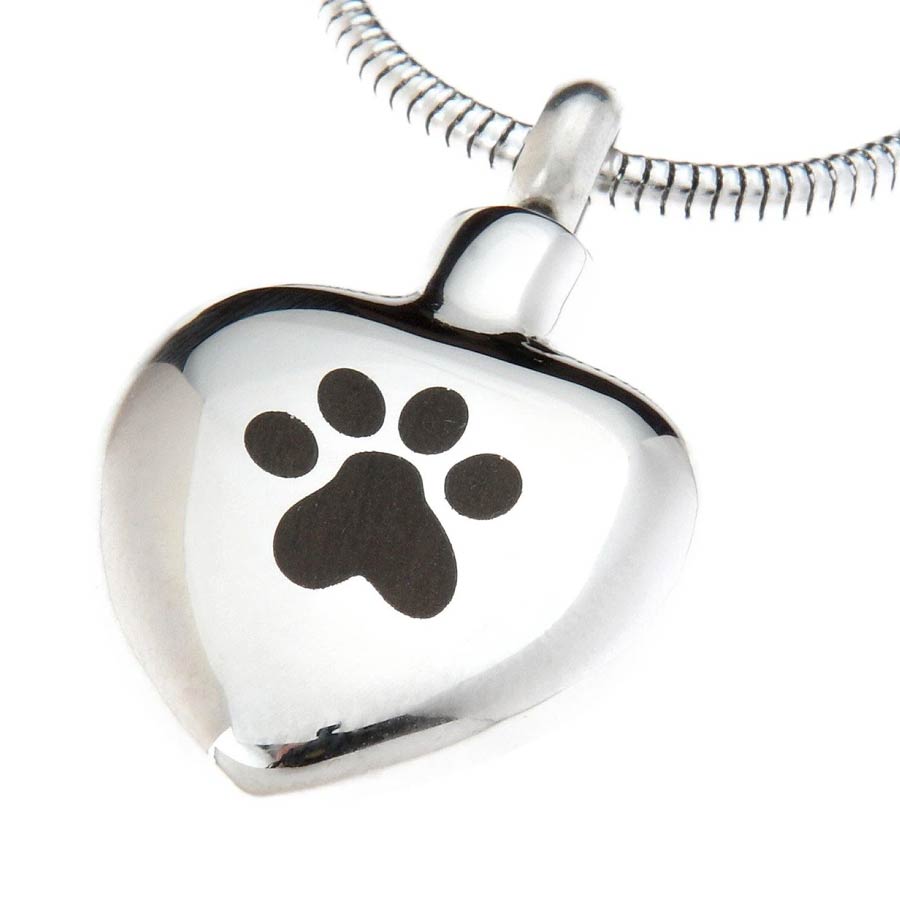 dogs ashes into a necklace