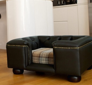 Sandringham Black Leather Dog Bed