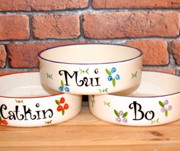 Personalised Dog Bowl - Roses Straight